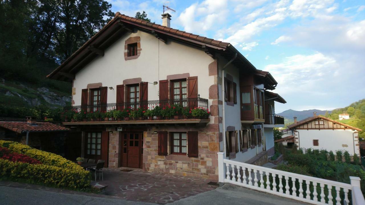 Bizentenea Zugarramurdi Esterno foto